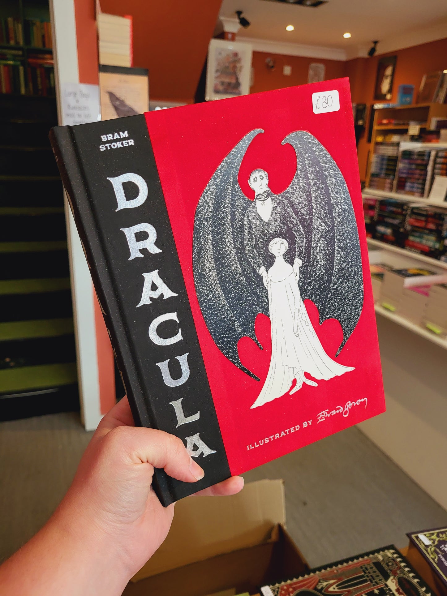 Dracula - Bram Stoker (Deluxe Illustrated Edition)