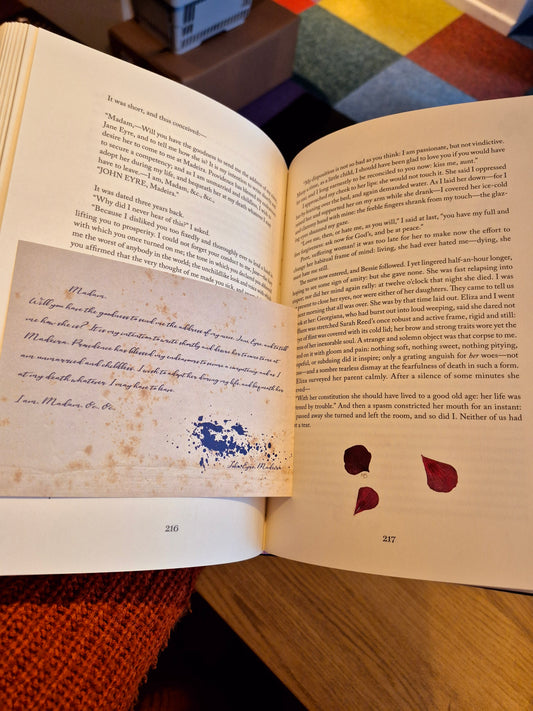 Jane Eyre - Charlotte Brontë (Illustrated Hardback Edition)