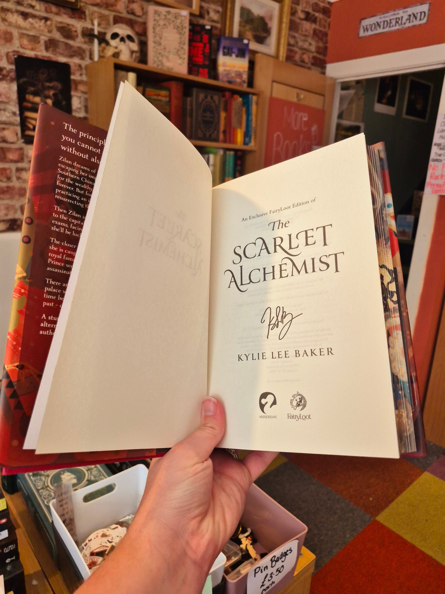 The Scarlet Alchemist - Kylie Lee Baker (Signed Fairyloot Edition)