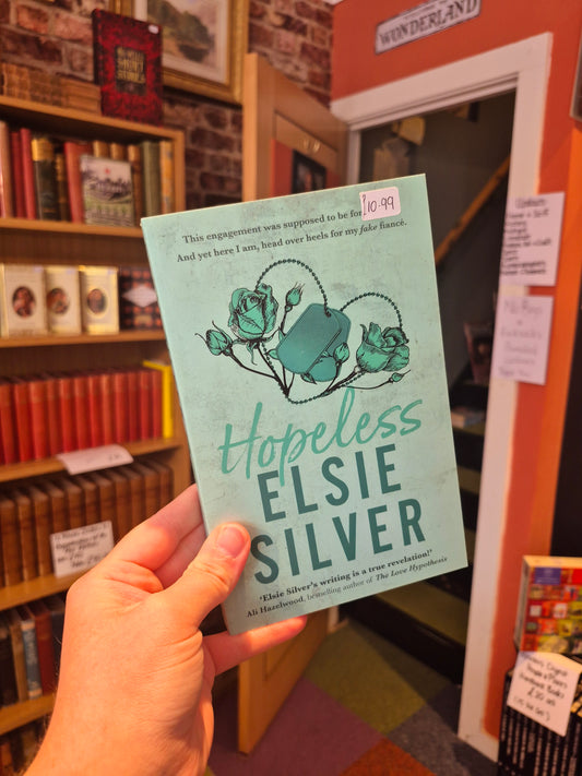 Hopeless - Elsie Silver (Chestnut Springs Book 5)
