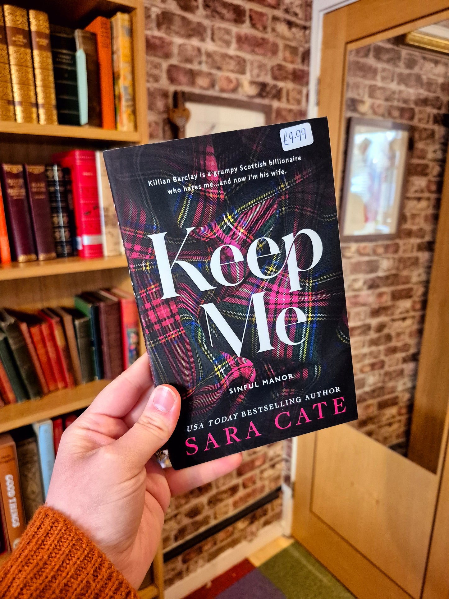 Keep Me - Sara Cate
