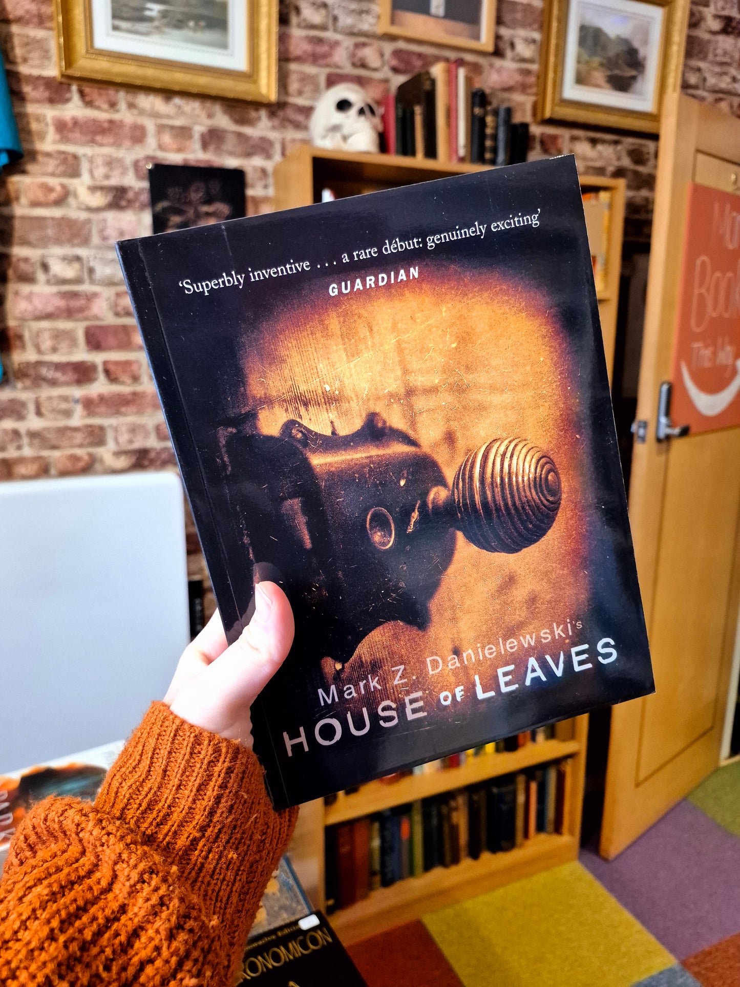 House of Leaves - Mark Z. Danielewski