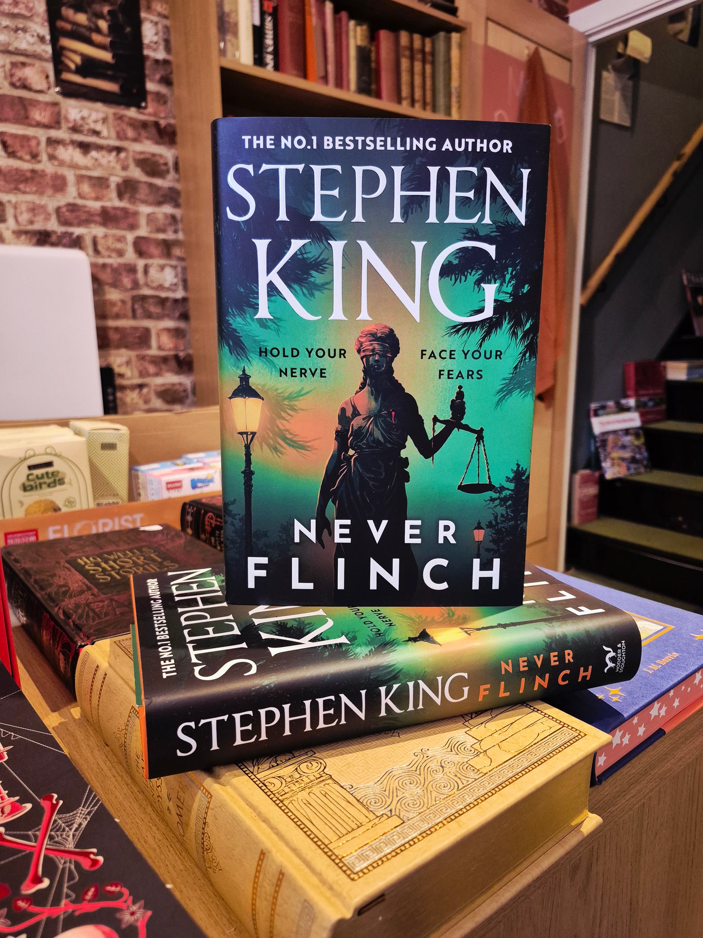 Never Flinch - Stephen King