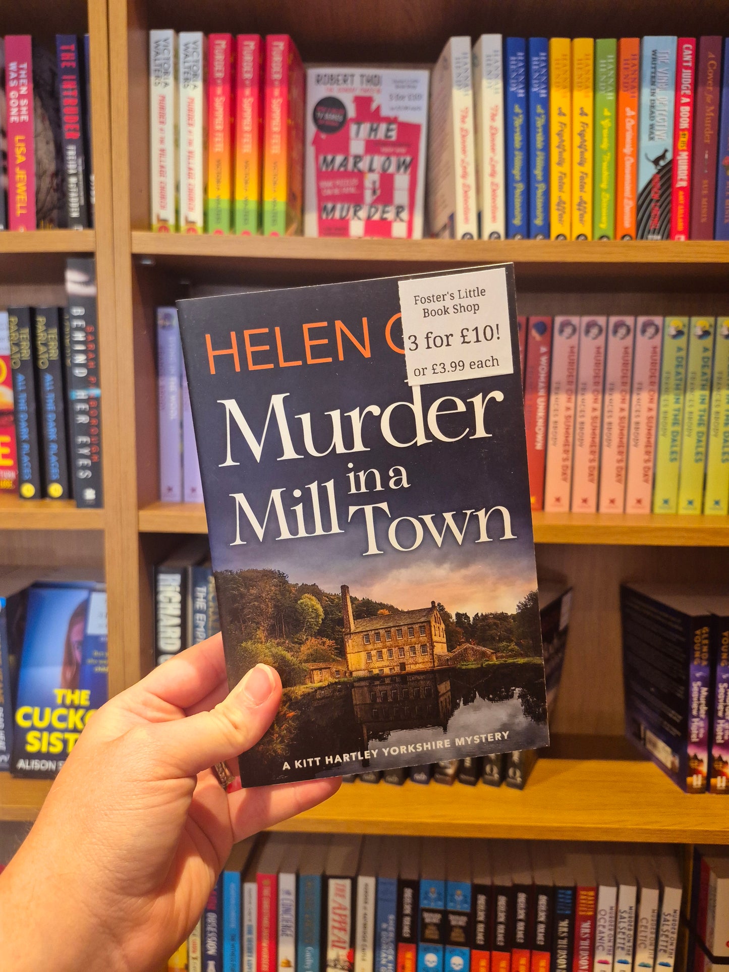 Murder in a Mill Town - Helen Cox