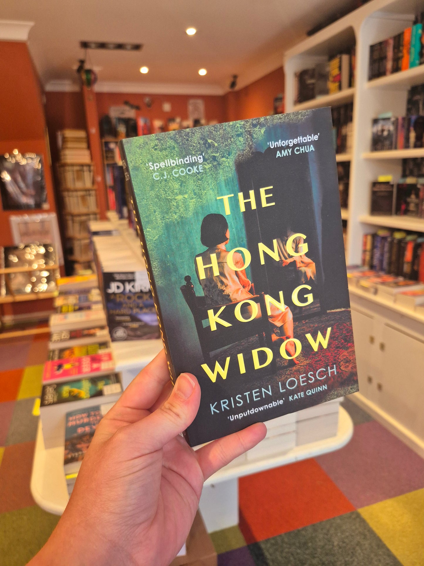 The Hong Kong Widow - Kristen Loesch