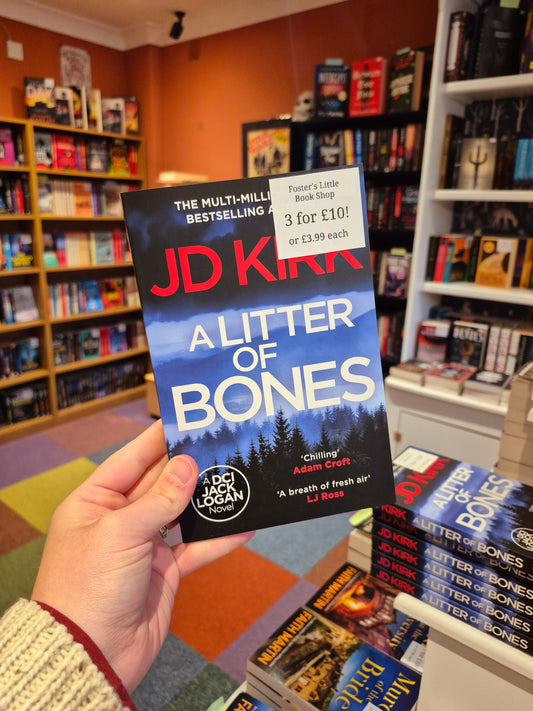 A Litter of Bones - JD Kirk (Book 1)