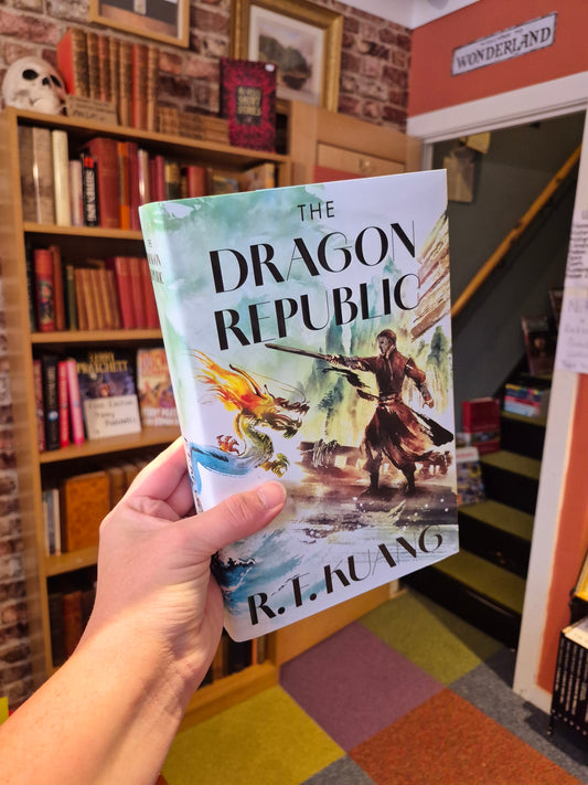 The Dragon Republic (Poppy War Book 2) - RF Kuang (Illustrated Collector's Edition)