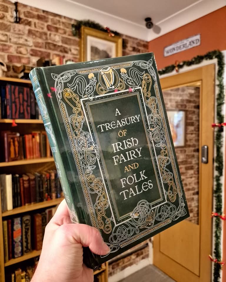 A Treasury of Irish Fairy & Folk Tales (Barnes & Noble Leatherbound)