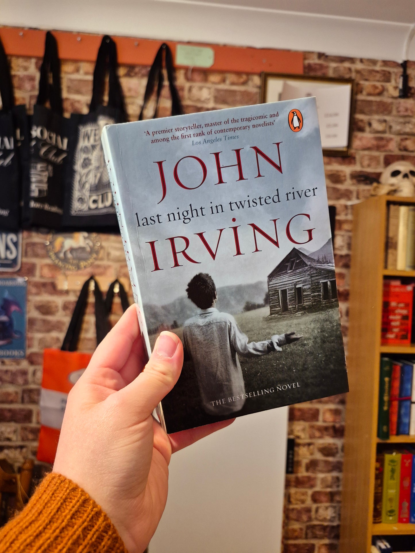 Last Night in Twisted River - John Irving