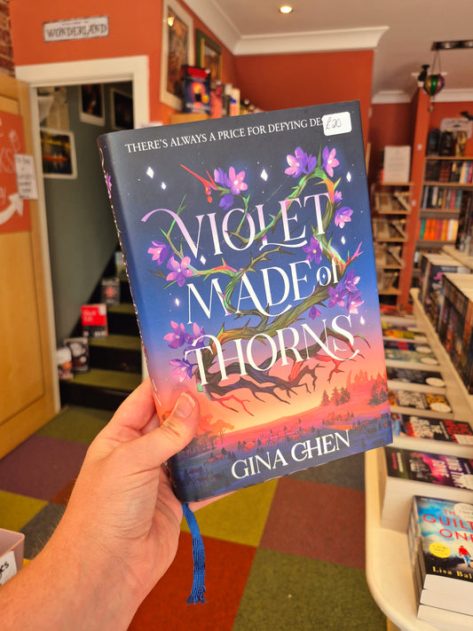 Violet Made of Thorns - Gina Ghen (Signed Bookplate Fairyloot Edition)