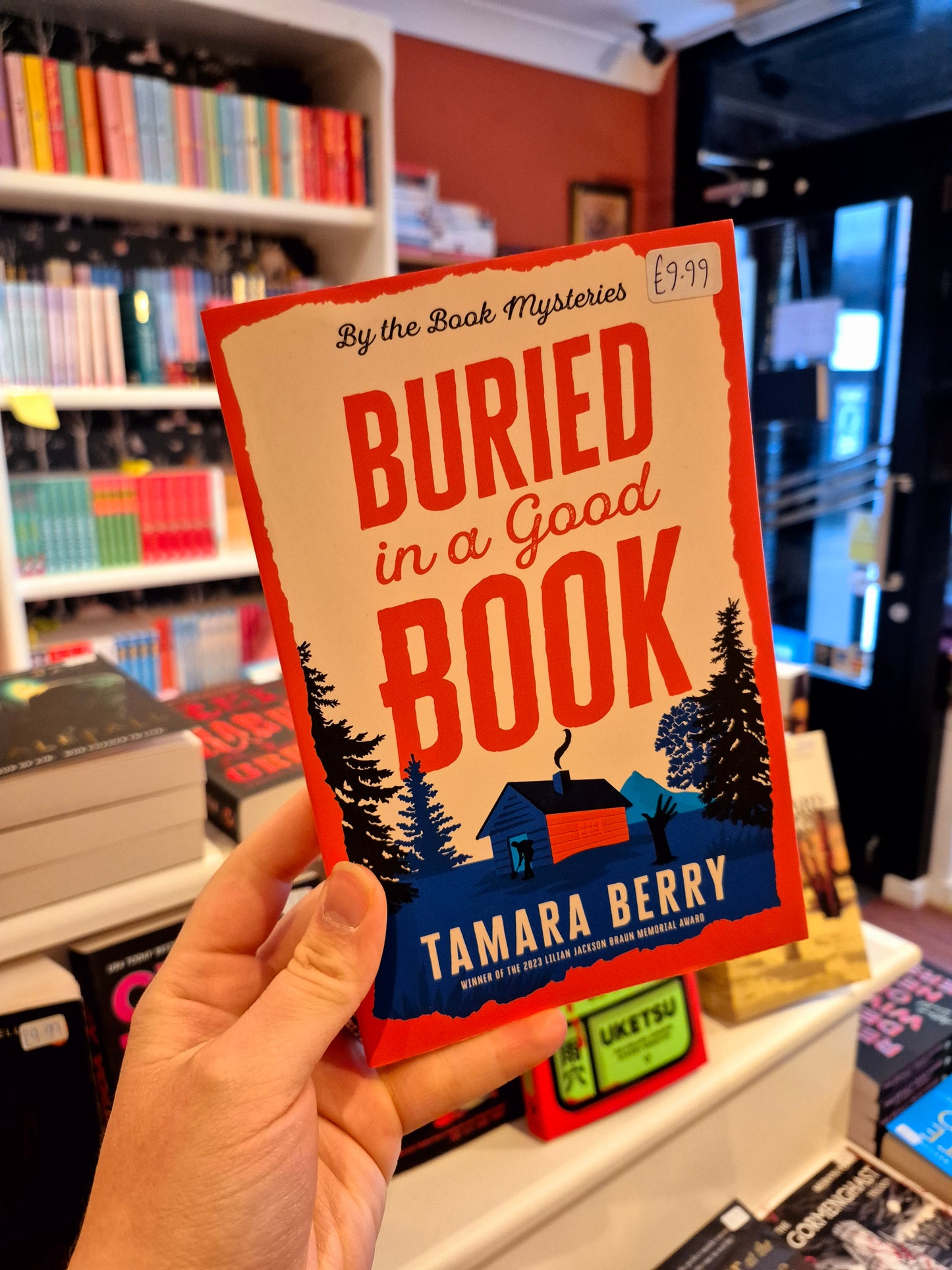 Buried in a Good Book - Tamara Berry