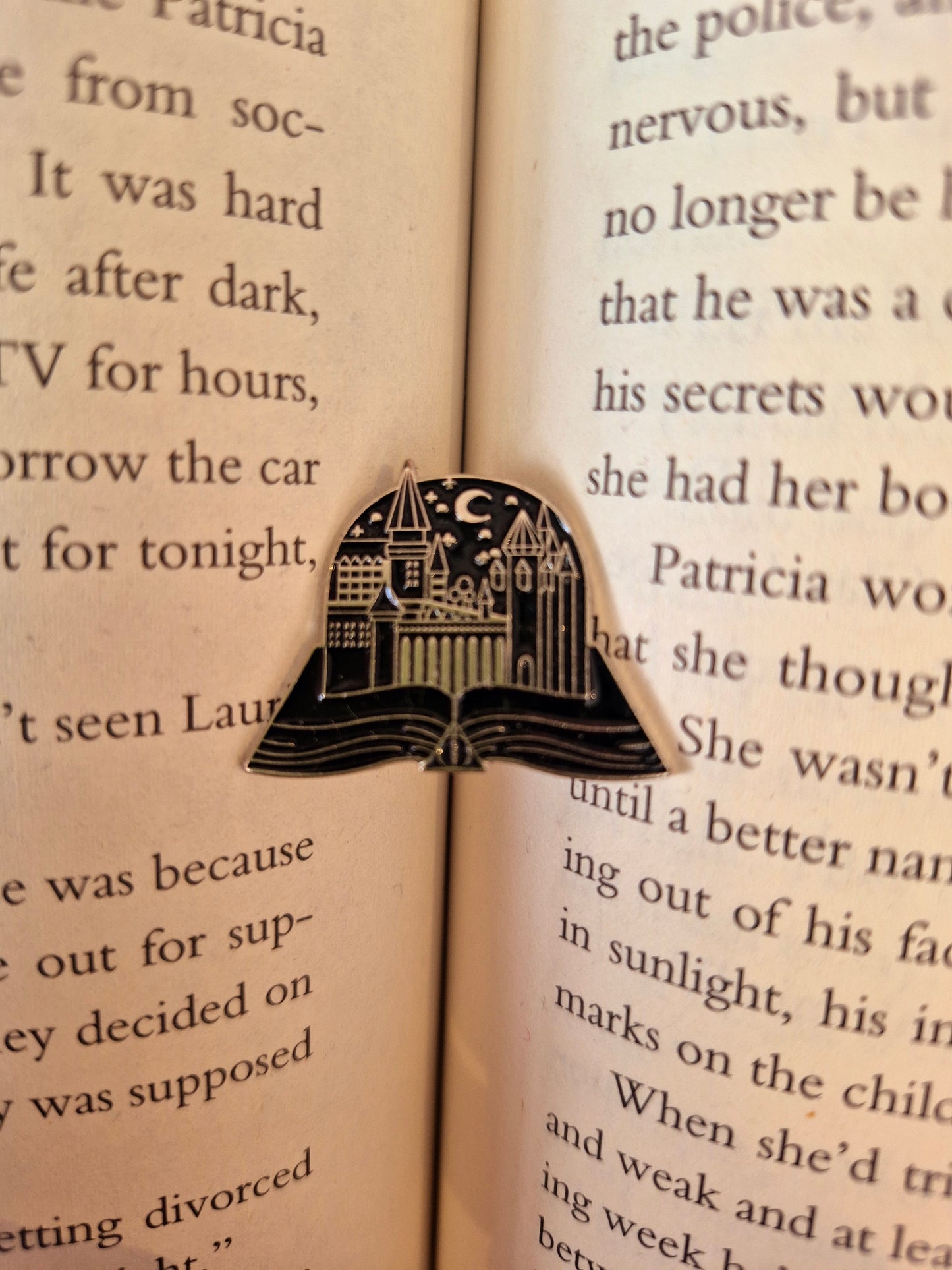 Bookish Pin Badges!