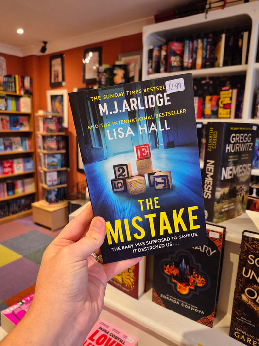 The Mistake - MJ Arlidge & Lisa Hall