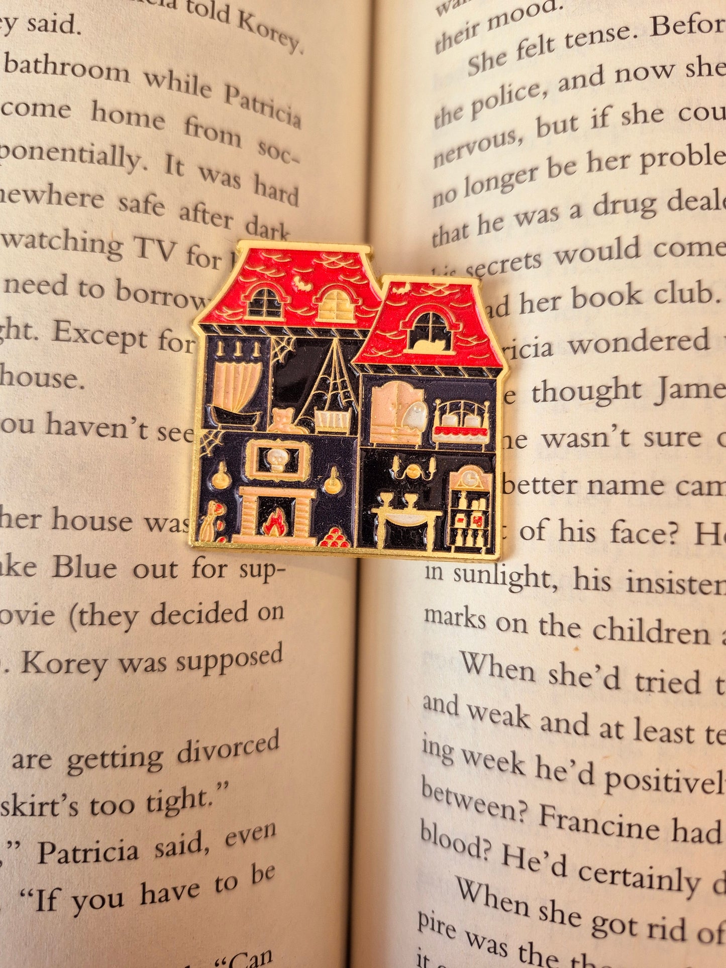 Bookish Pin Badges!