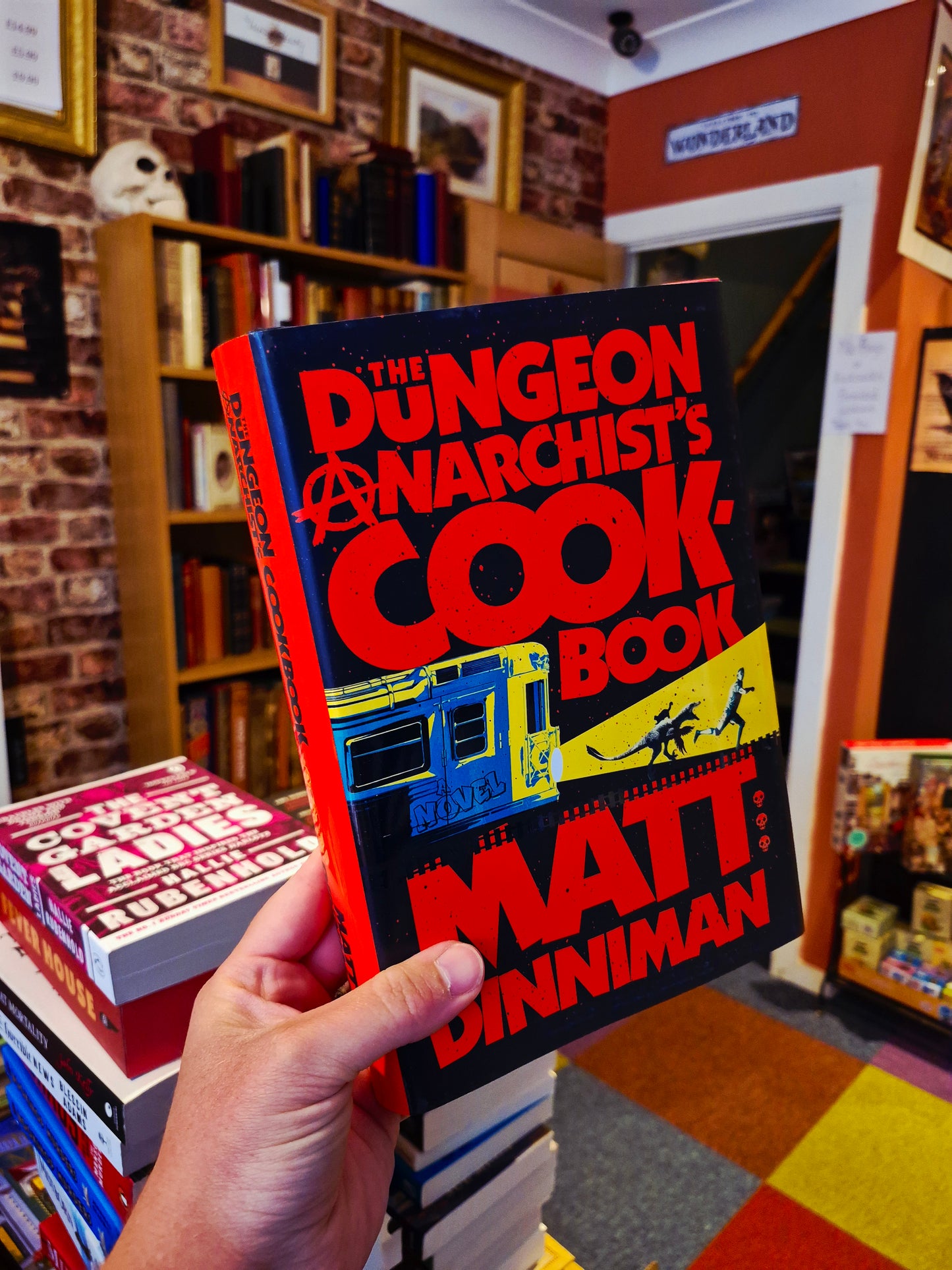 The Dungeon Anarchist's Cook Book (Dungeon Crawler Carl Book 3) - Matt Dinniman