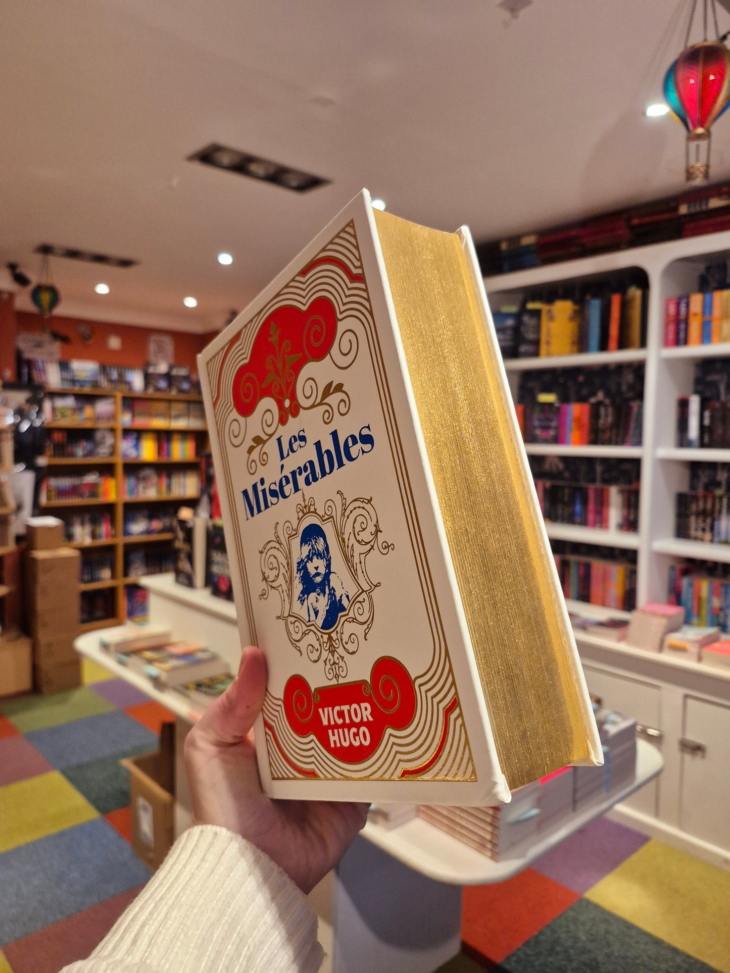 Les Miserables - Victor Hugo (Leatherbound Edition)