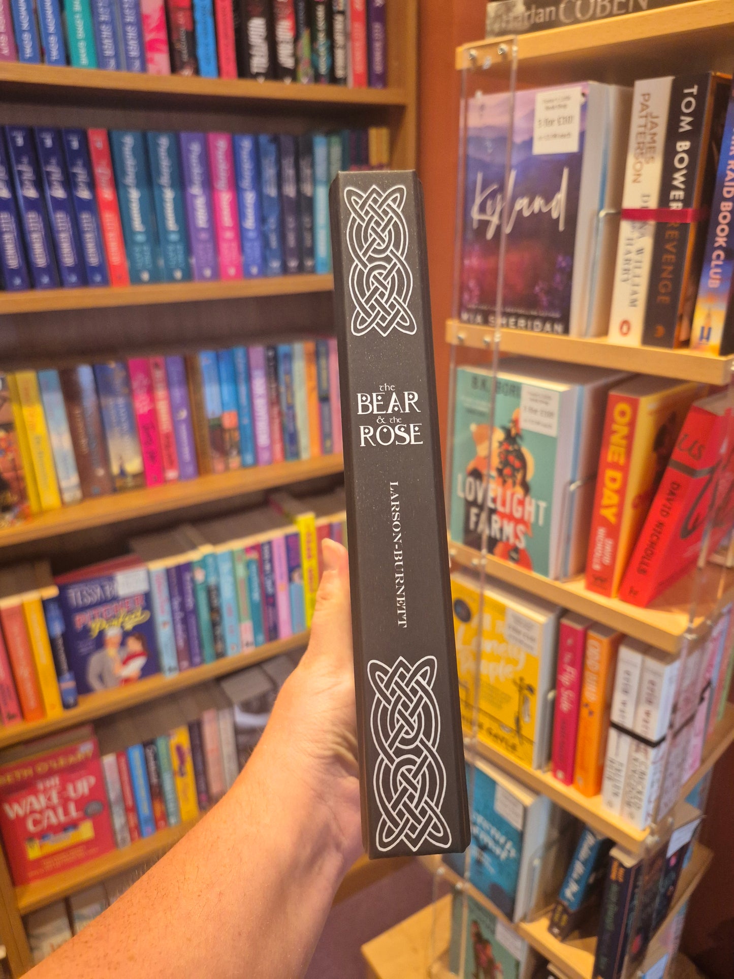 The Bear and the Rose - EK Larson-Burnett (Butterfly Book Club Edition)