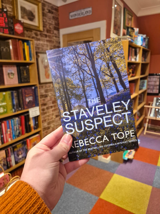 The Staveley Suspect - Rebecca Tope