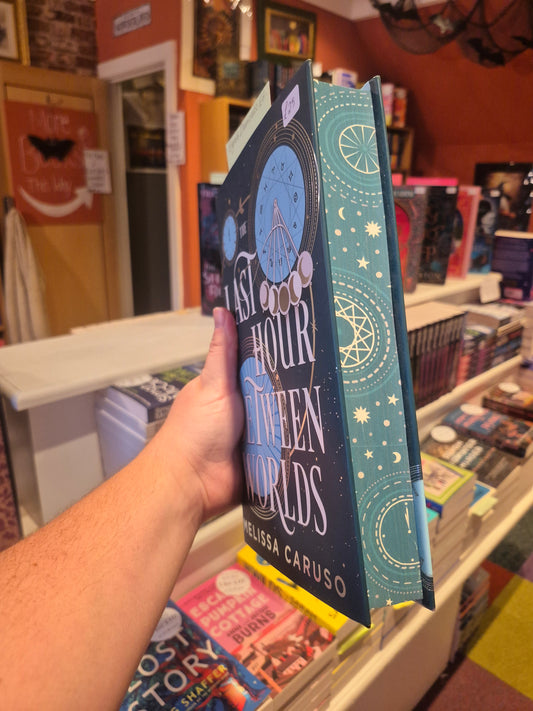 The Last Hour Between Worlds - Melissa Caruso (Signed Illumicrate Edition)