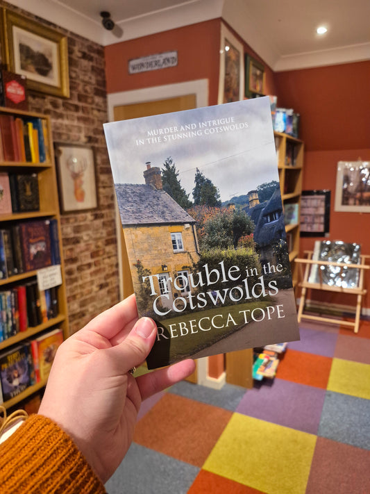 Trouble in the Cotswolds - Rebecca Tope