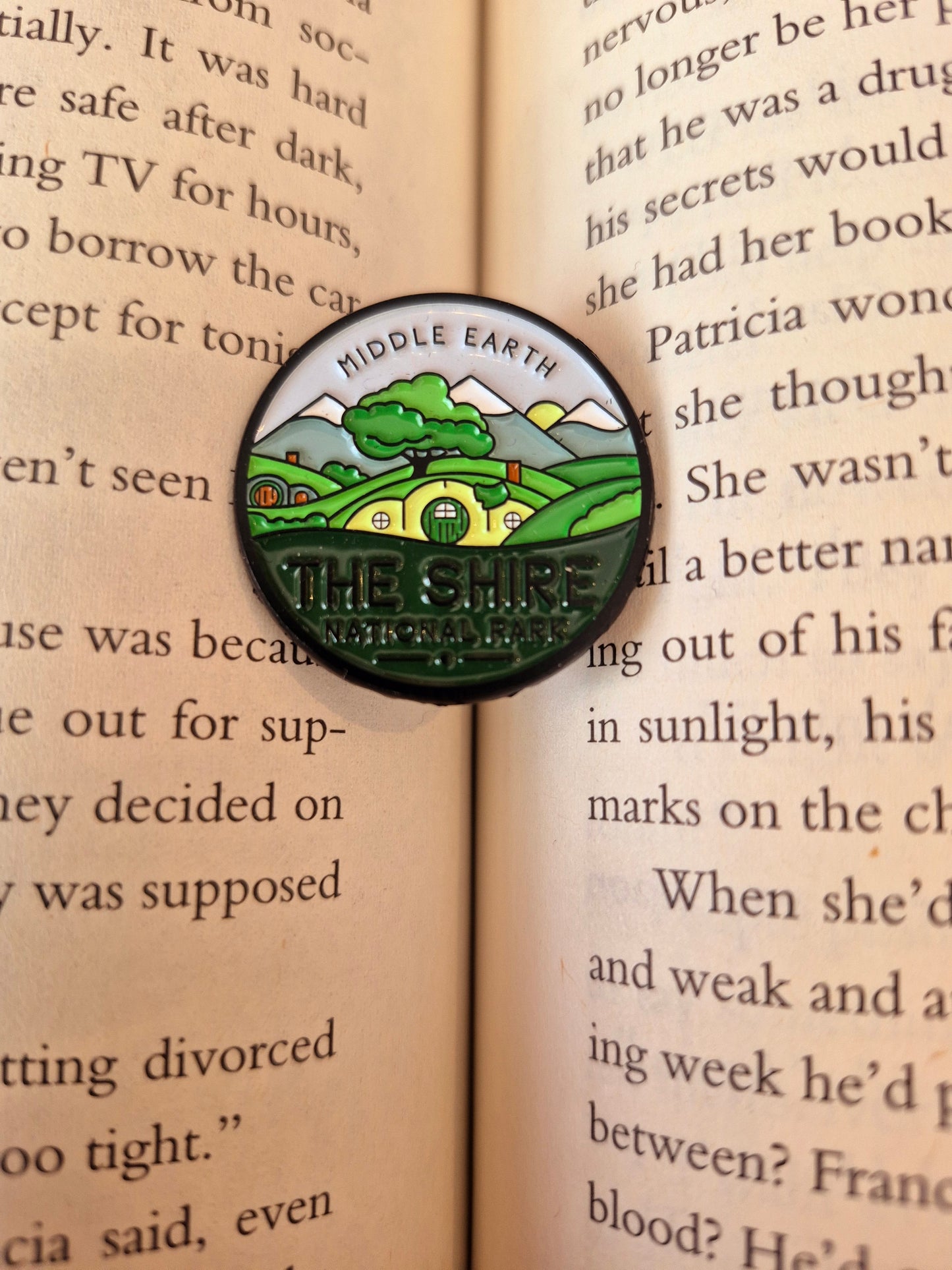 Bookish Pin Badges!