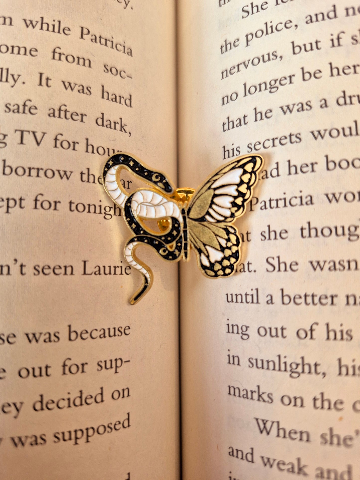 Bookish Pin Badges!