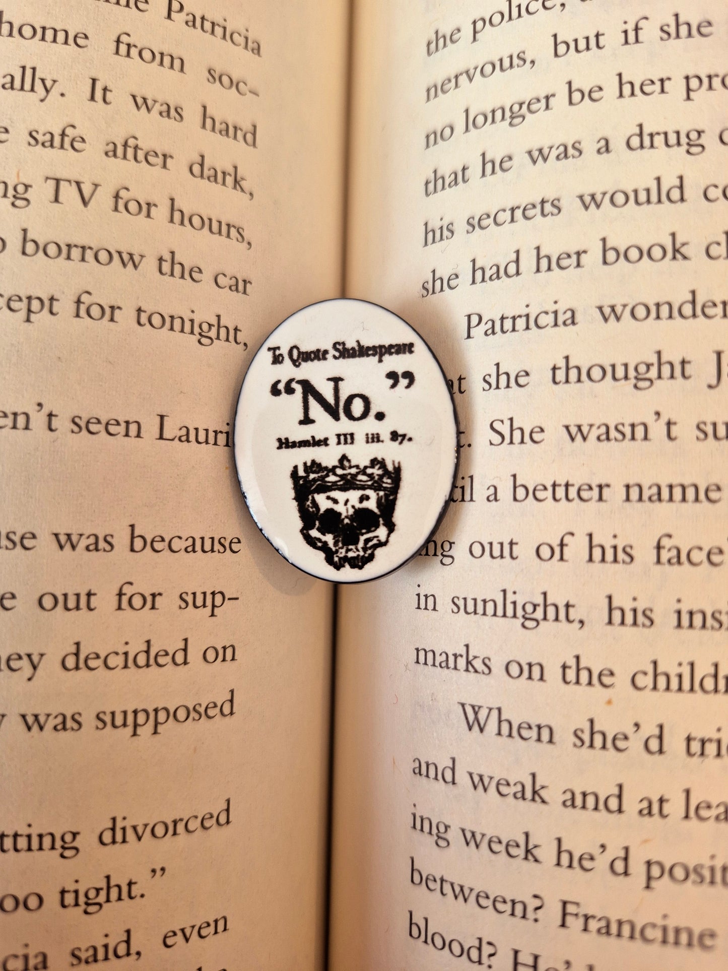 Bookish Pin Badges!