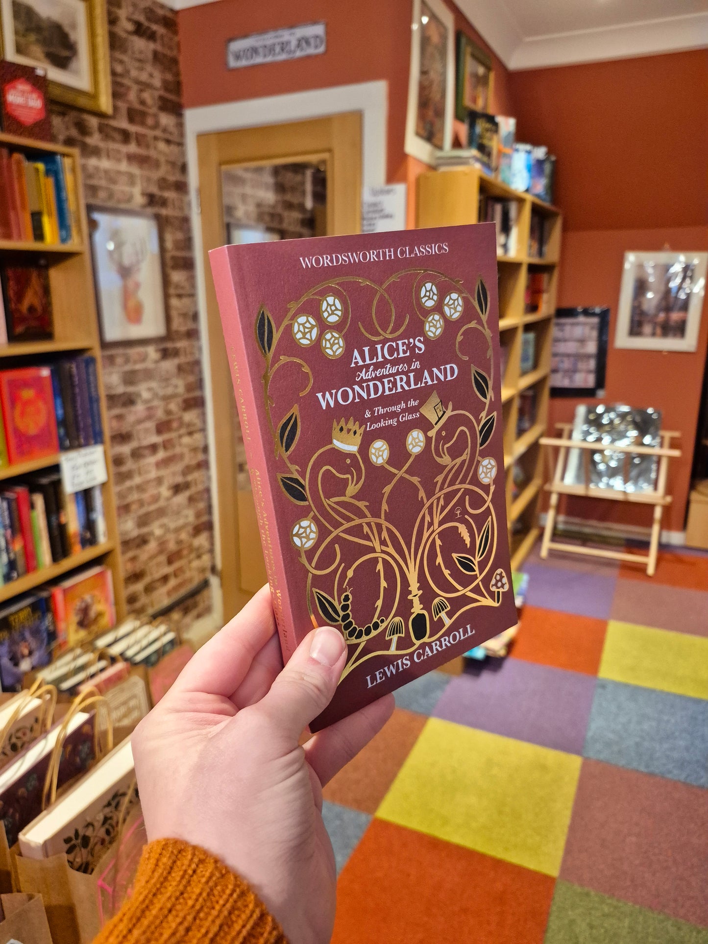 Alice's Adventures in Wonderland - Lewis Carroll