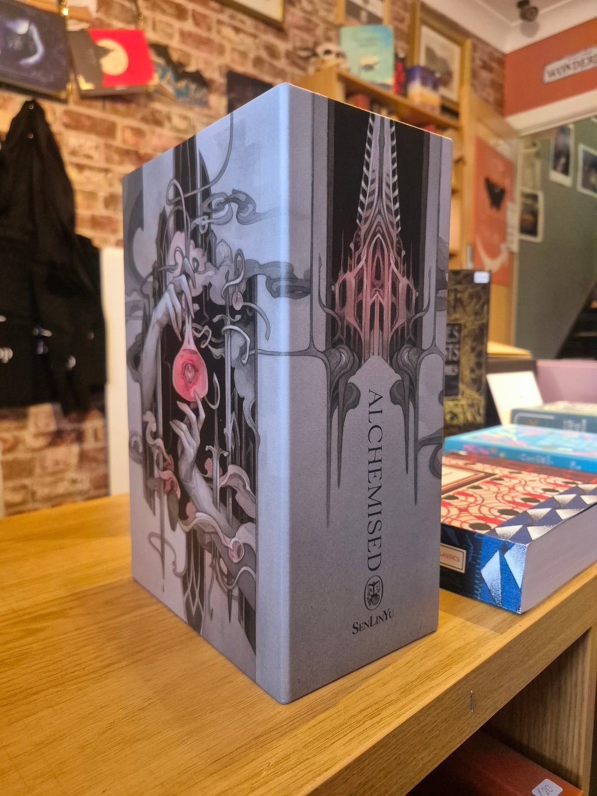 Alchemised - SenLinYu (Deluxe Illustrated Triple Volume Slipcased Edition)
