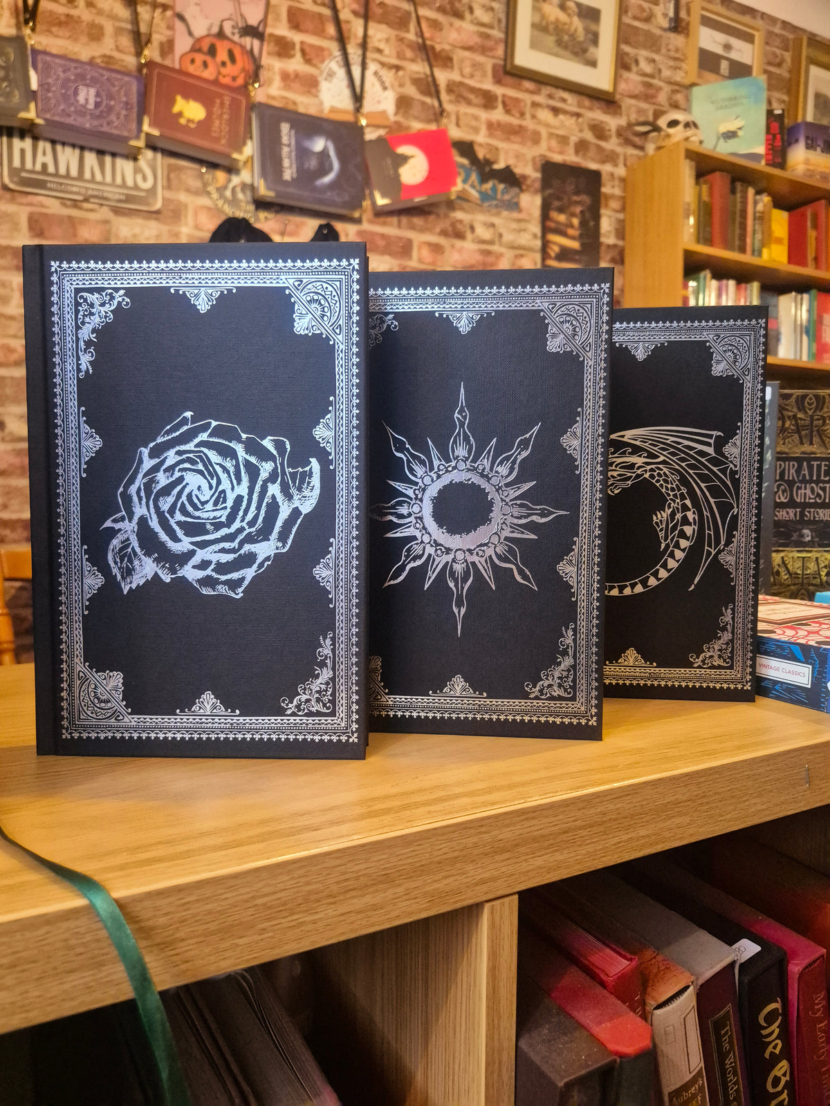 Alchemised - SenLinYu (Deluxe Illustrated Triple Volume Slipcased Edition)