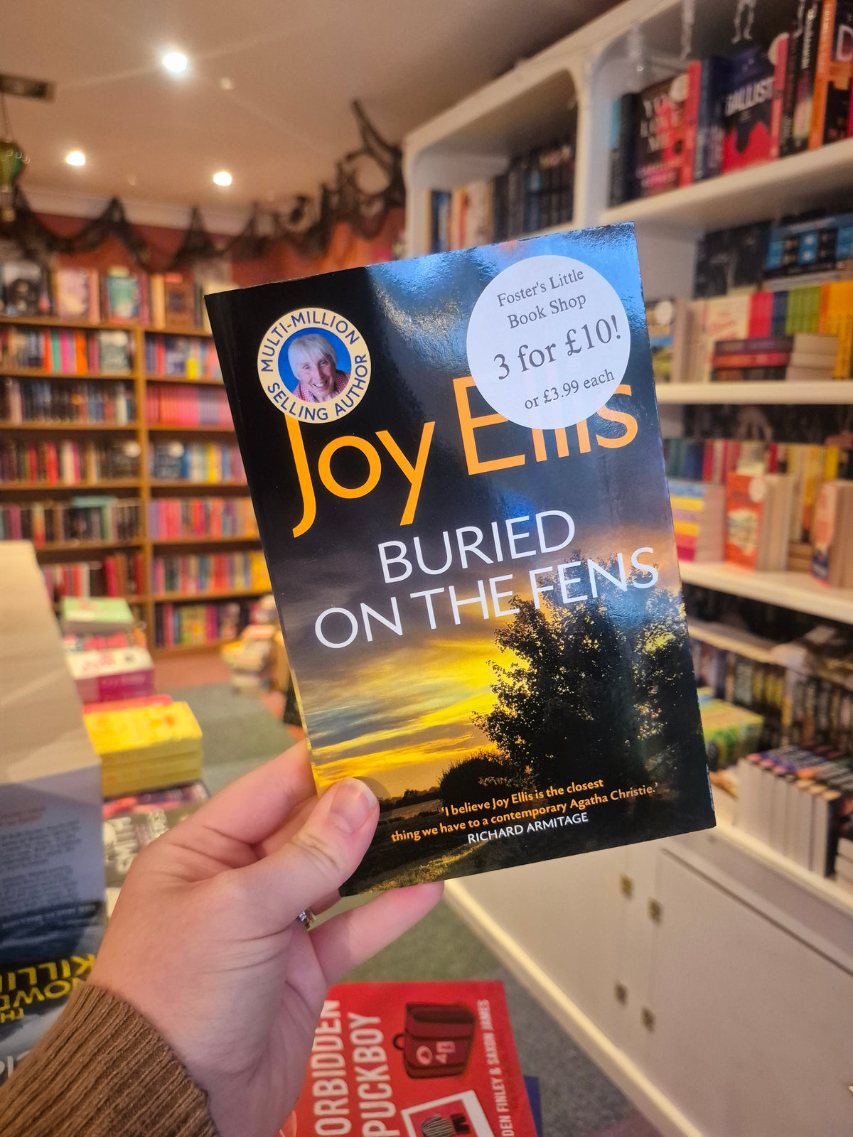 Buried on the Fens - Joy Ellis (Book 7)