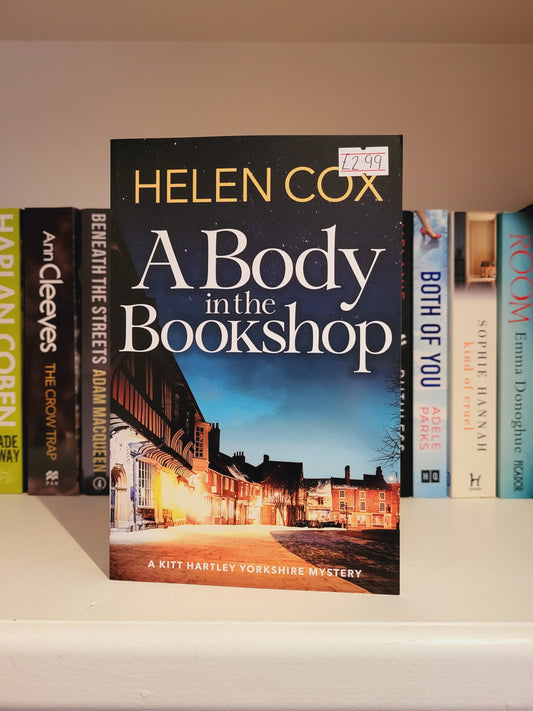 A Body in the Bookshop - Helen Cox