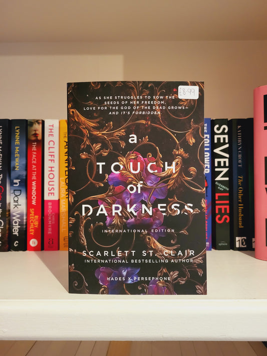 A Touch of Darkness - Scarlett St. Clair