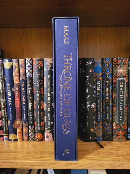 Throne of Glass - Sarah J Maas (Collector's Slipcase Edition)