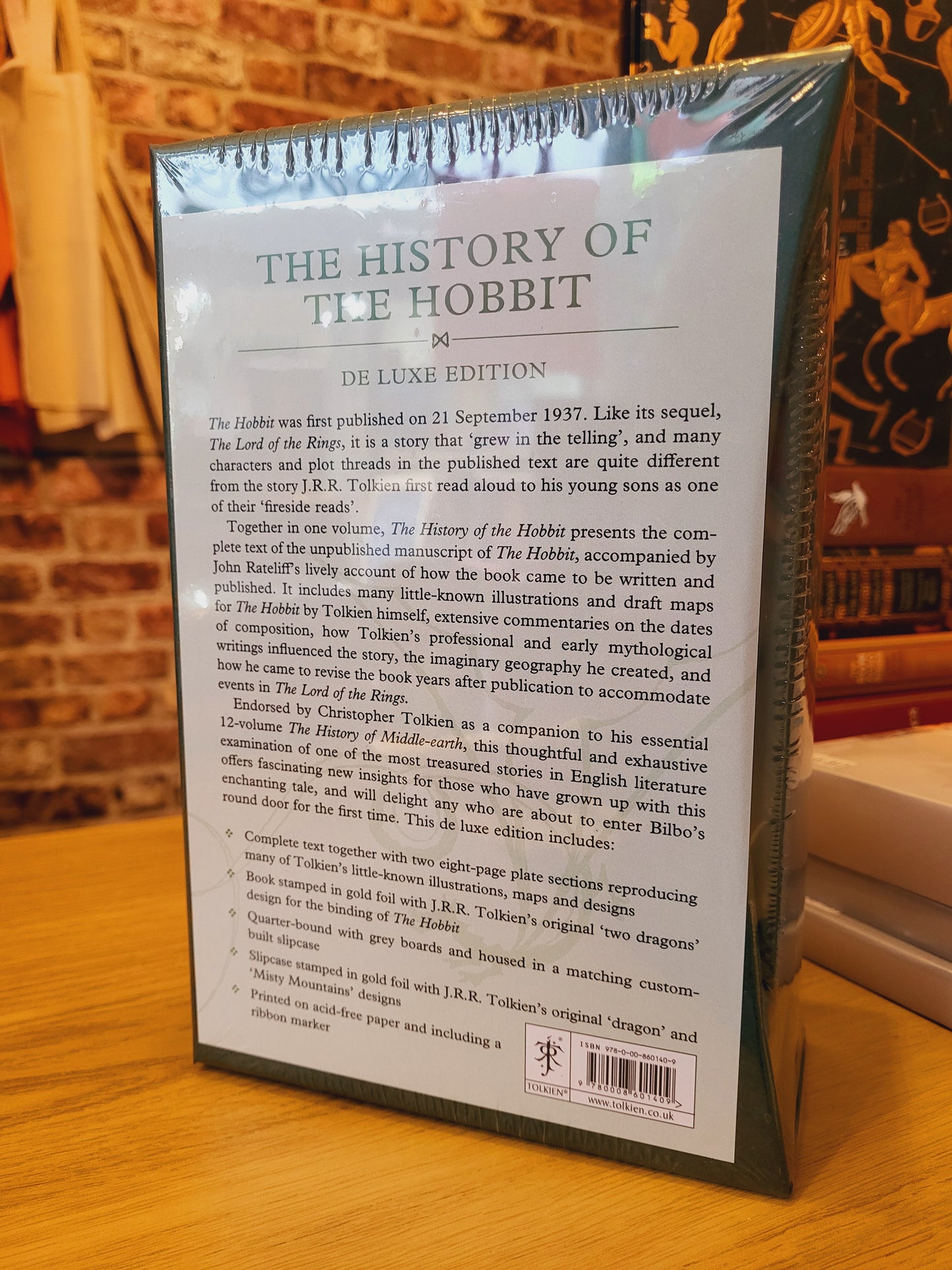 The History of The Hobbit - J.R.R. Tolkien (Deluxe Slipcase Edition)