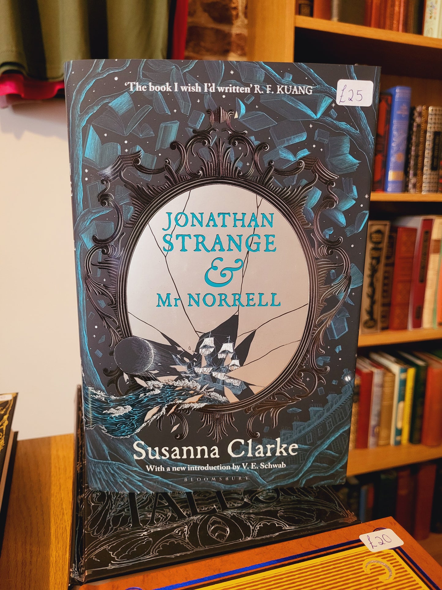 Jonathan Strange & Mr Norrell 20th Anniversary Hardback Edition - Susanna Clarke