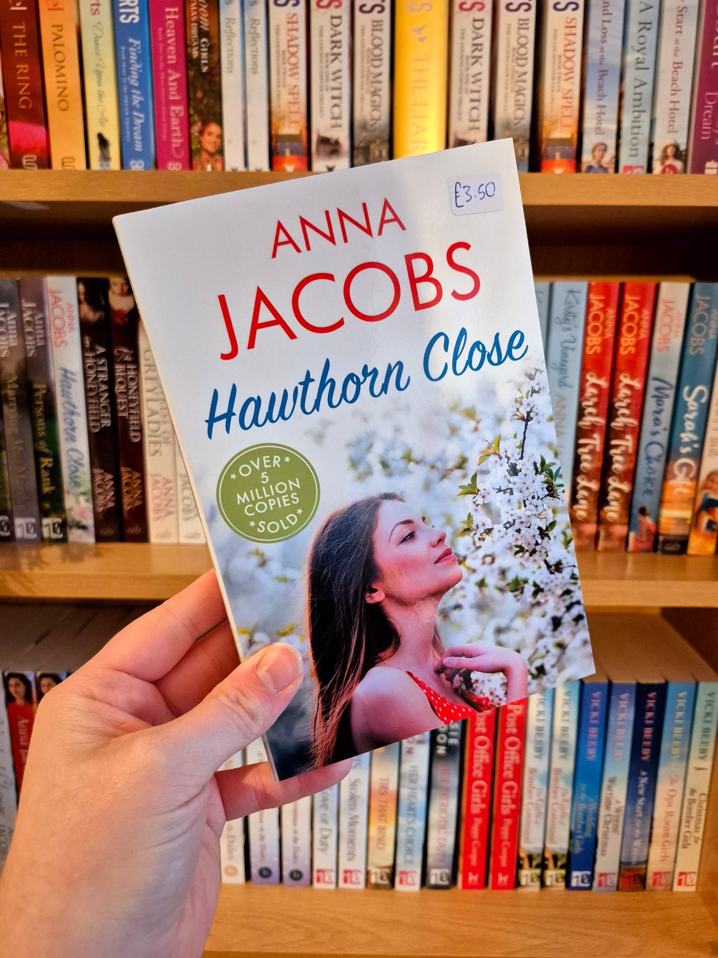 Hawthorn Close - Anna Jacobs