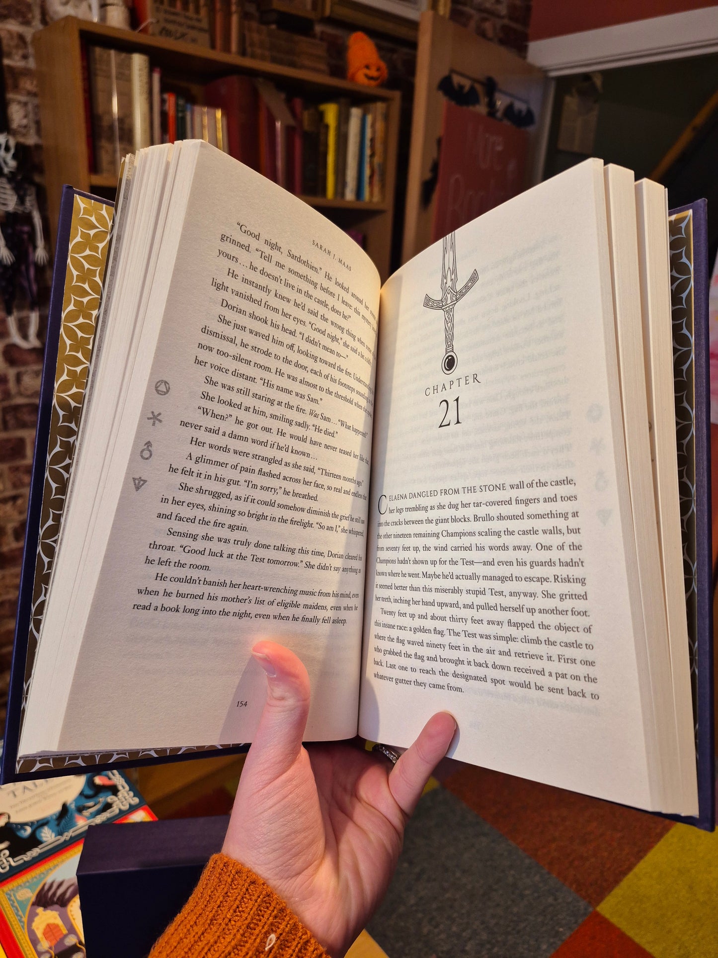 Throne of Glass - Sarah J Maas (Collector's Edition)