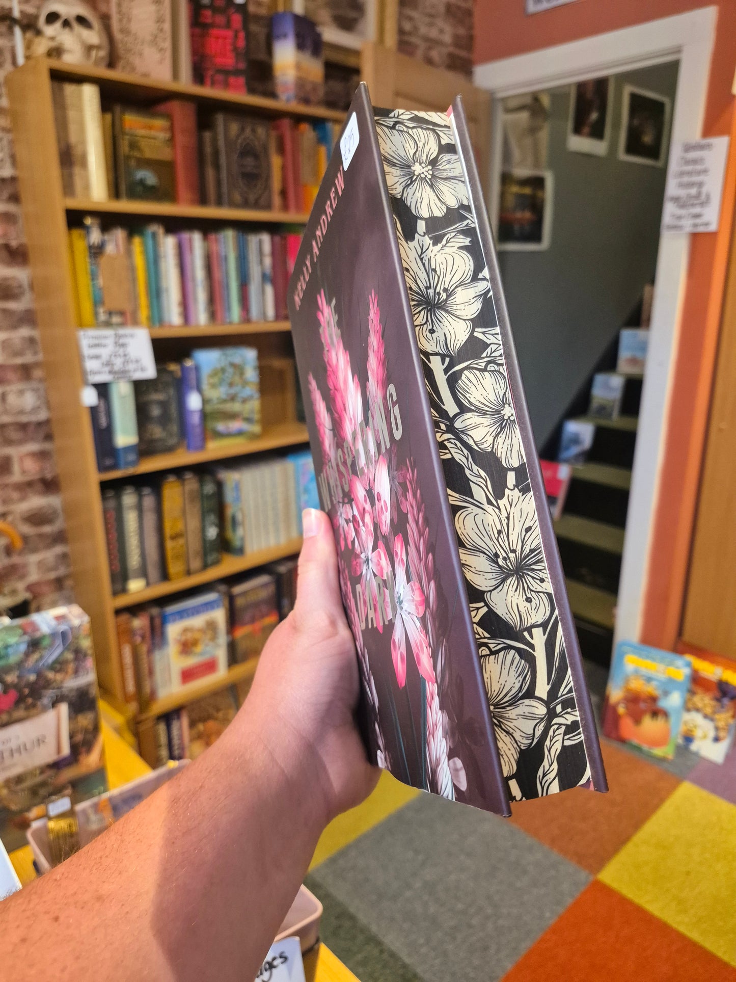 The Whispering Dark - Kelly Andrews (Signed Illumicrate Edition)
