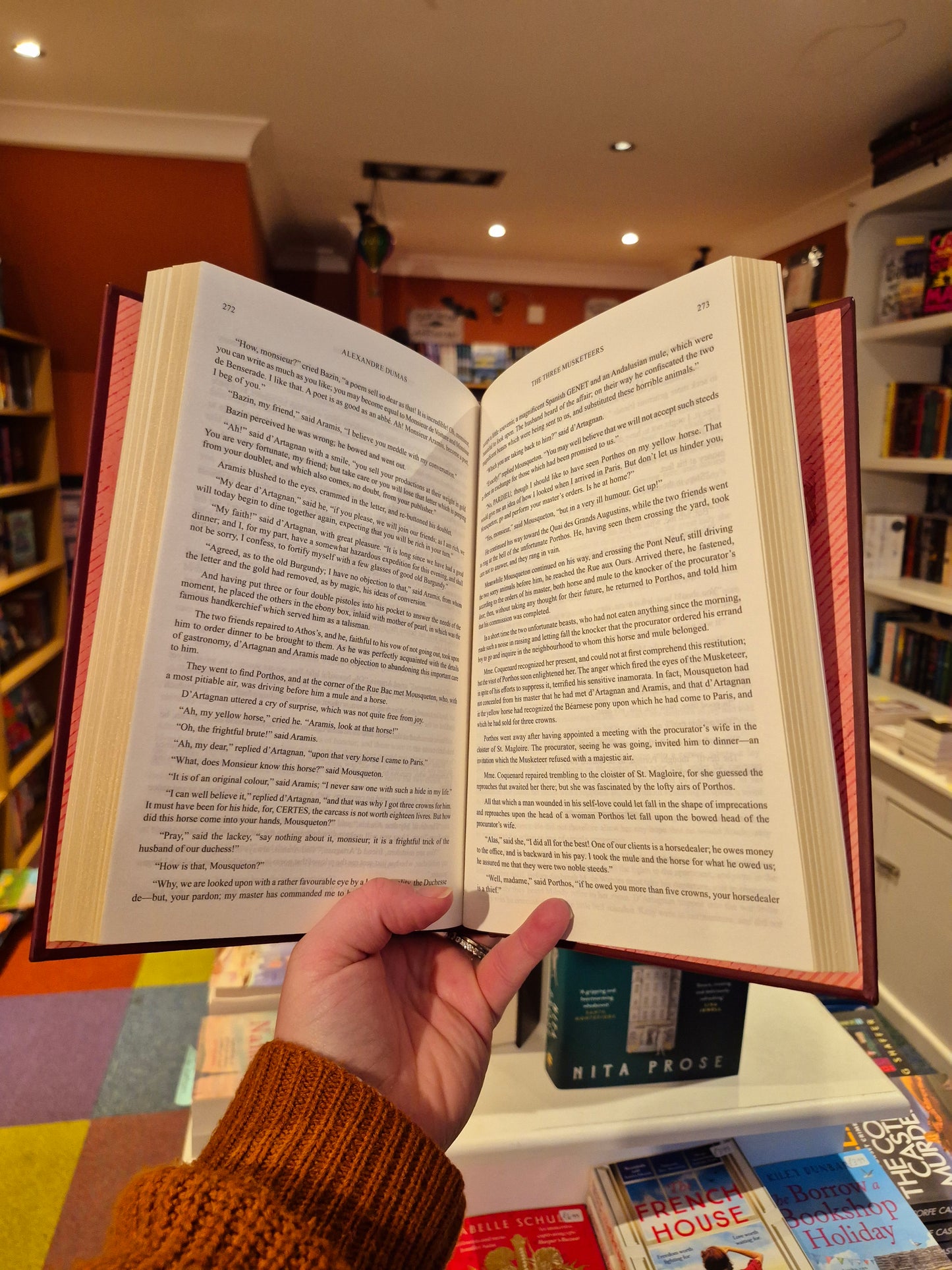 The Three Musketeers - Alexandre Dumas (Leatherbound Edition)