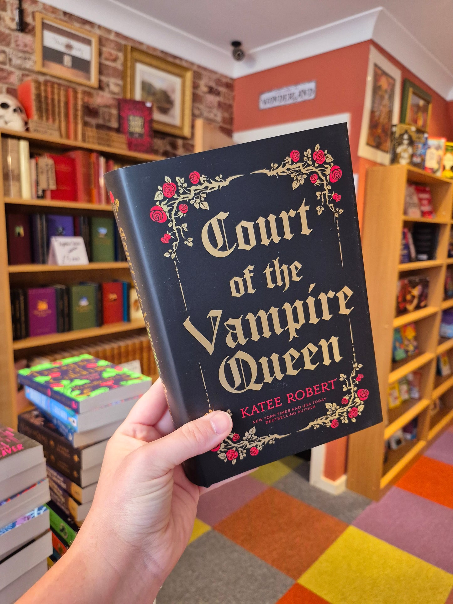 Court of the Vampire Queen - Katee Roberts (Deluxe Limited Collector's Edition)