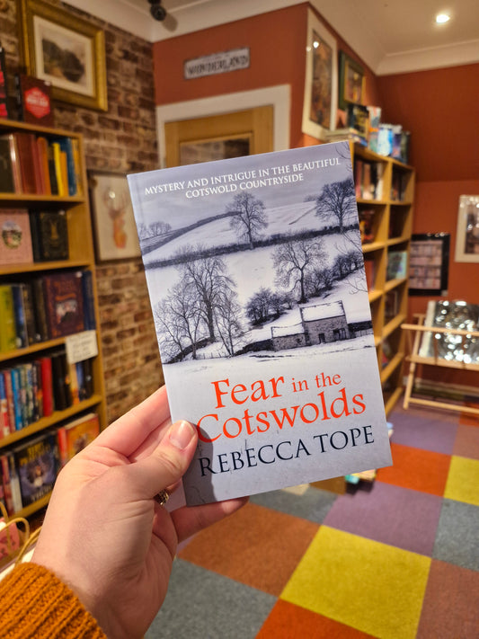 Fear in the Cotswolds - Rebecca Tope