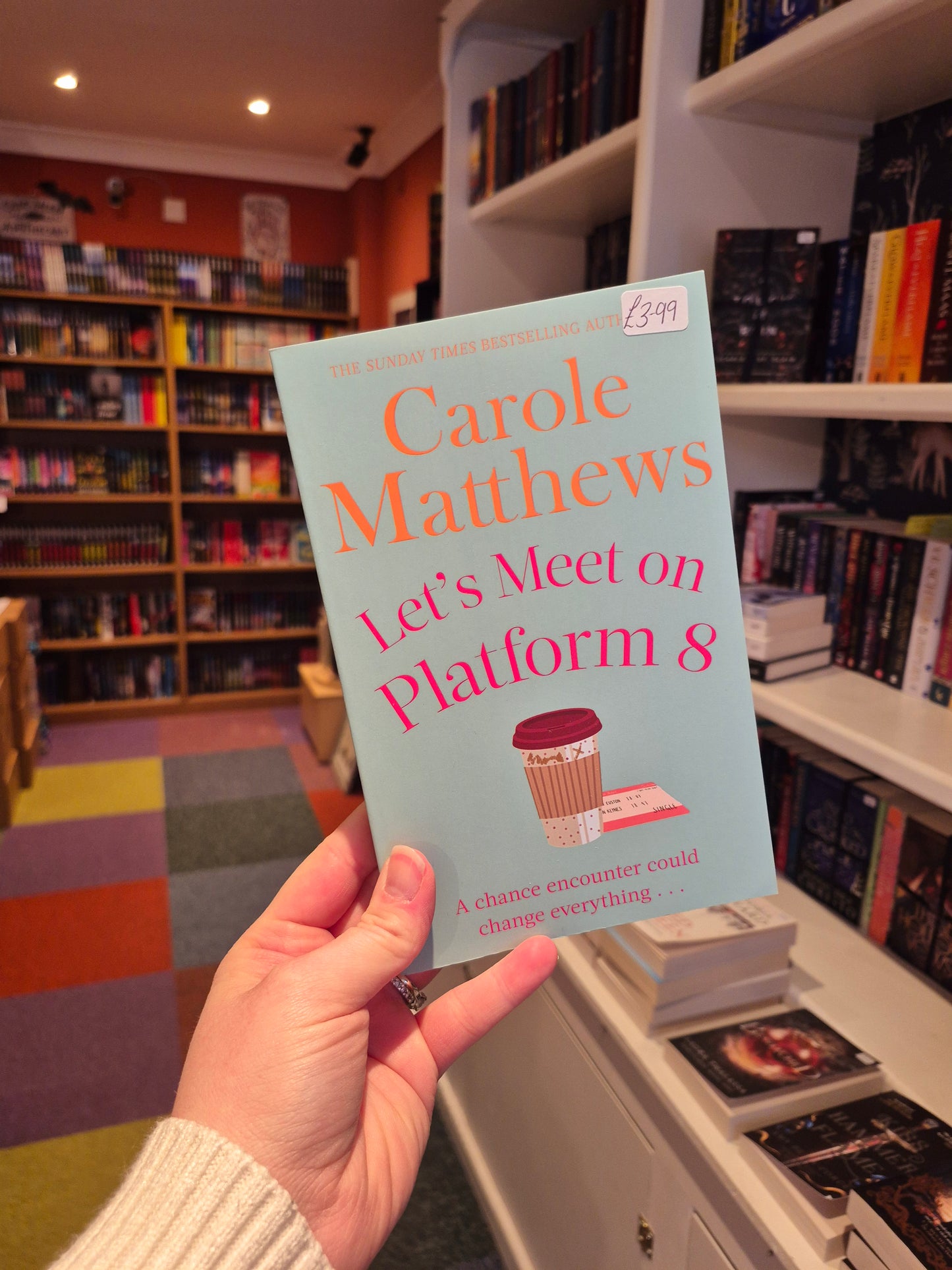 Let's Meet on Platform 8 - Carole Matthews