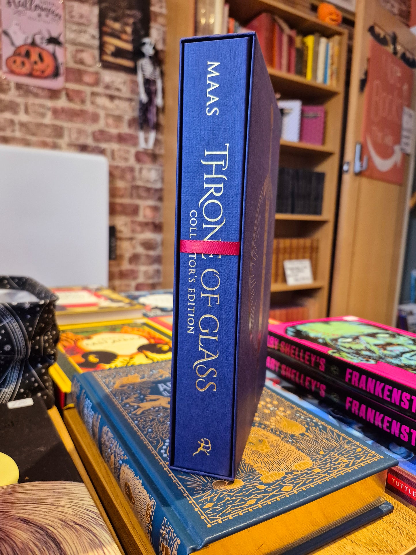 Throne of Glass - Sarah J Maas (Collector's Edition)