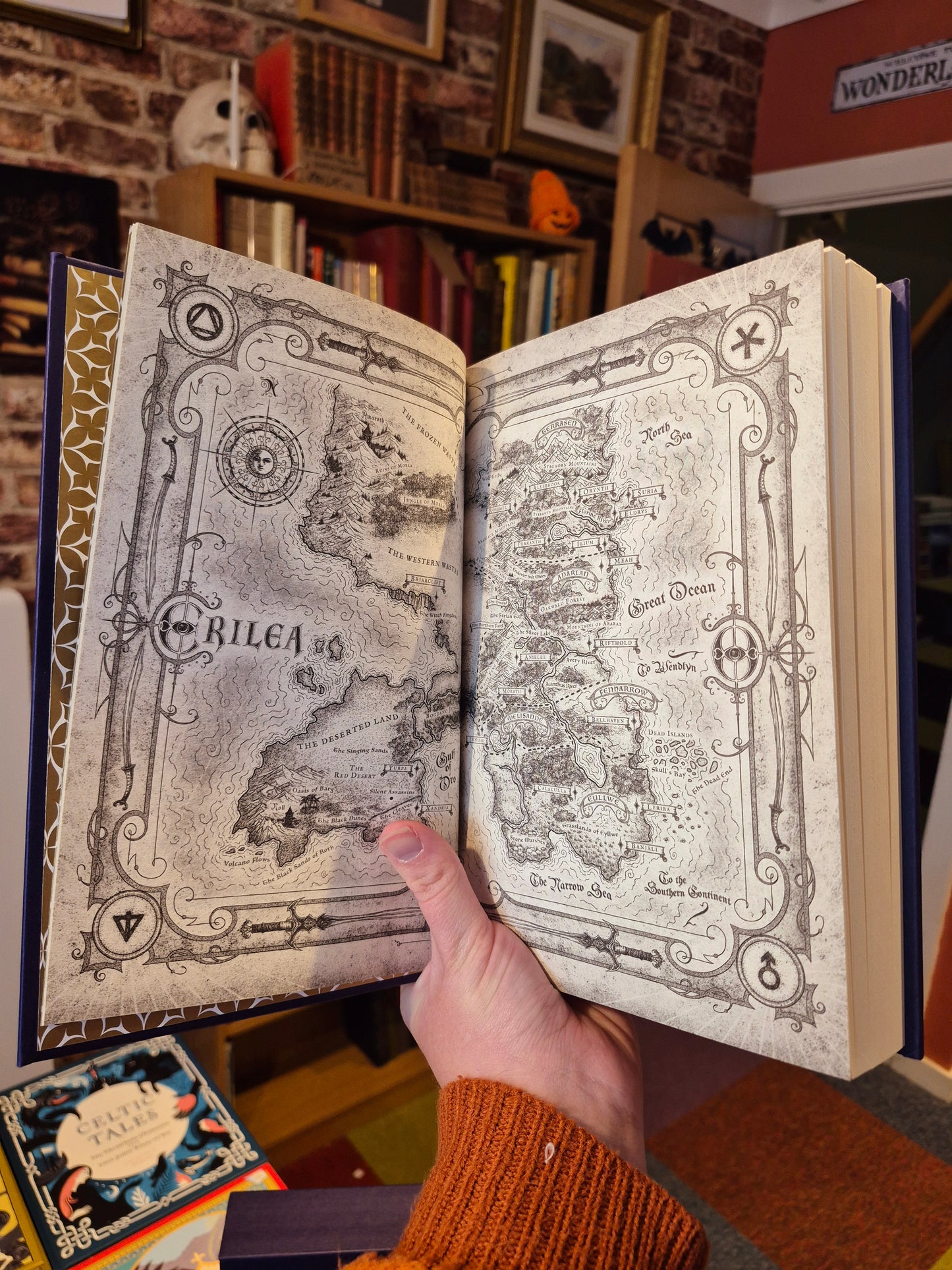 Throne of Glass - Sarah J Maas (Collector's Edition)