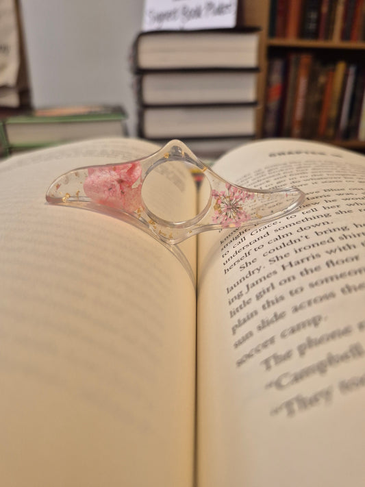 Thumb Page Holder