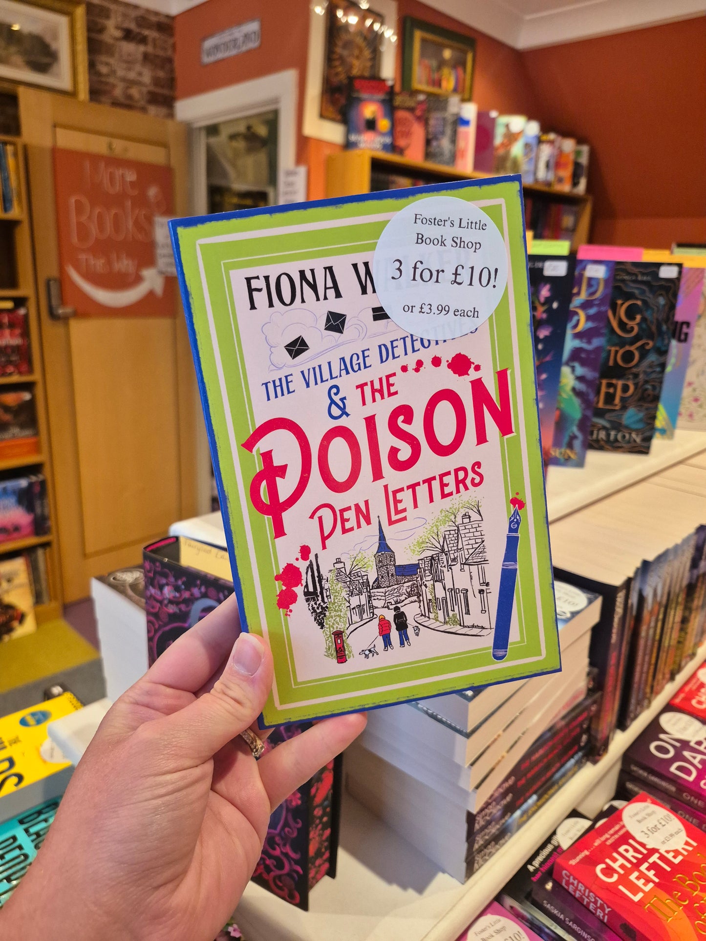 The Village Detectives and the Poison Pen Letters - Fiona Walker