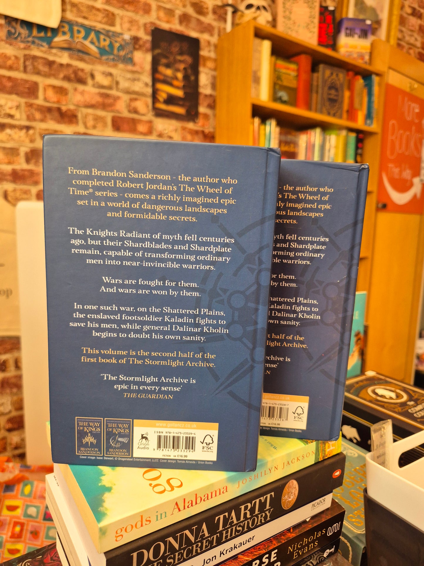 The Stormlight Archive Book 1: The Way of Kings - Brandon Sanderson (Double Volume Hardback Set)