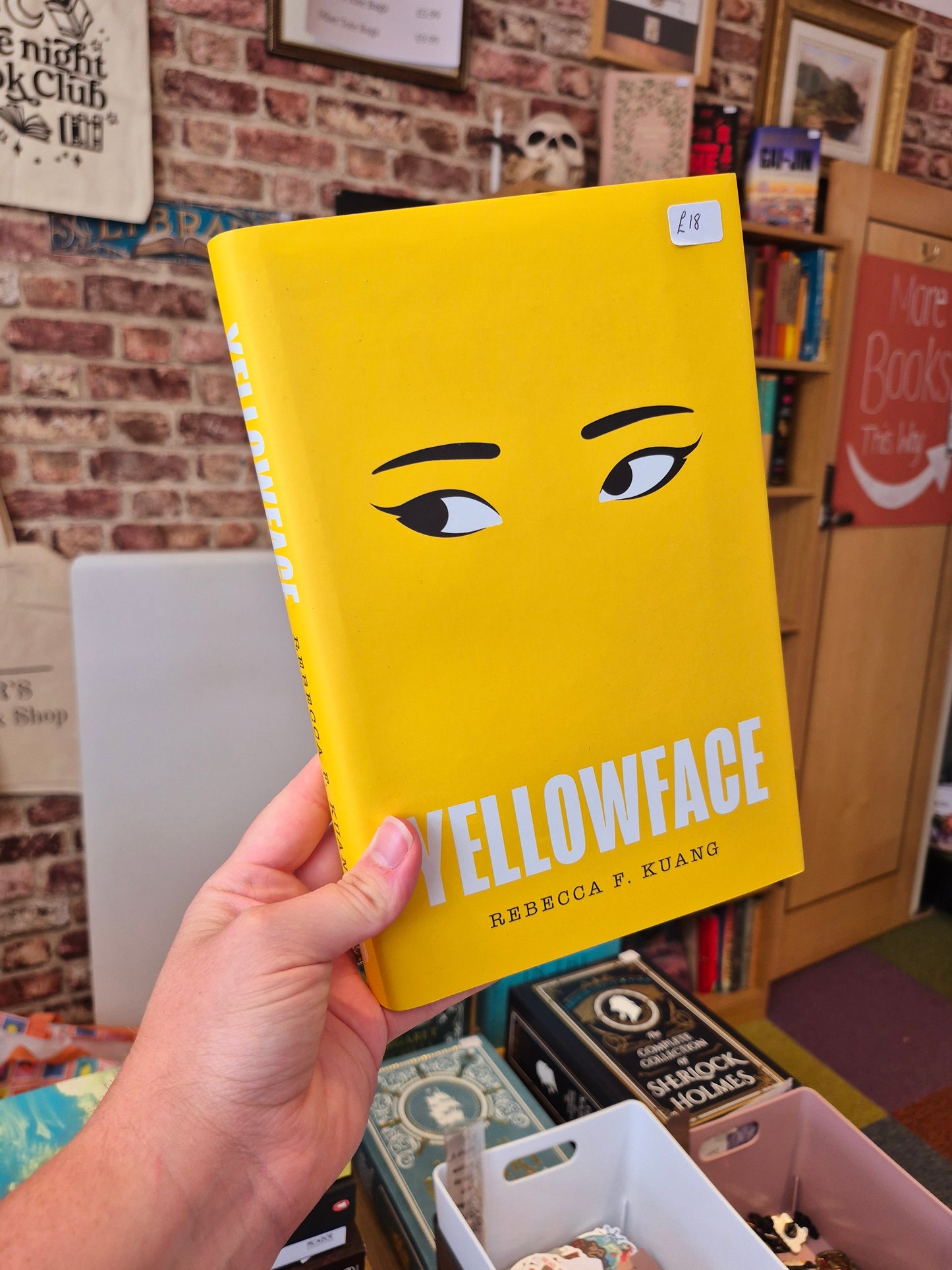 Yellowface - RF Kuang (Sprayed Edge Hardback Edition)