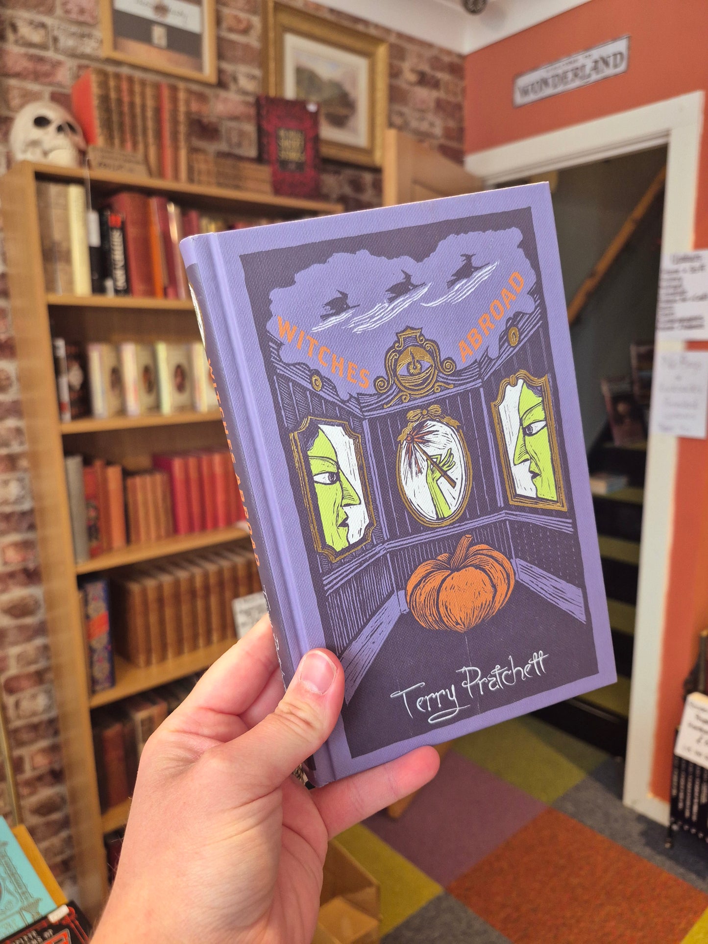 Witches Abroad - Terry Pratchett